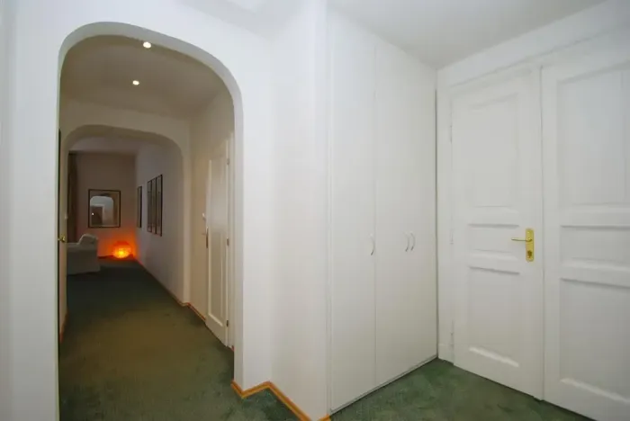 Pronájem bytu 3+kk, Praha - Nové Město, Odborů, 80 m2