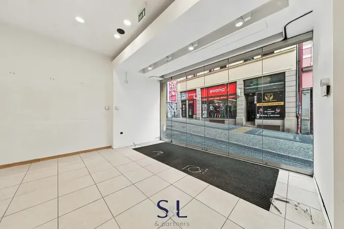 Pronájem obchodního prostoru, Liberec, Pražská, 339 m2