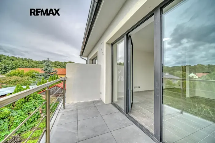Pronájem bytu 1+kk, Velký Osek, Revoluční, 24 m2