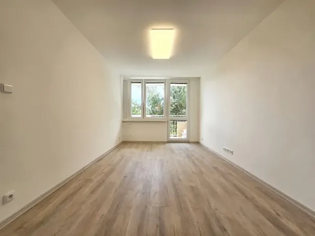 Pronájem bytu 2+kk, Praha - Hostivař, Sáňkařská, 40 m2