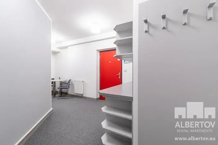 Pronájem kanceláře, Praha - Nové Město, Horská, 35 m2