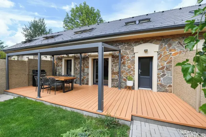 Prodej rodinného domu, Praha - Benice, Na koupaliště, 144 m2