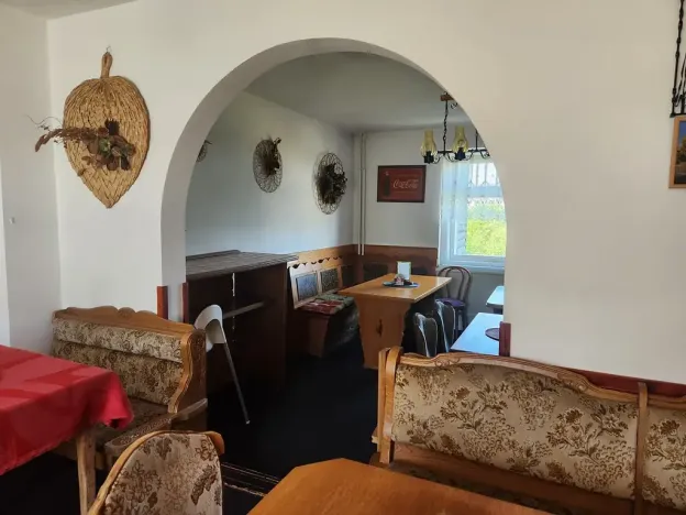 Prodej rodinného domu, Dubí, 302 m2