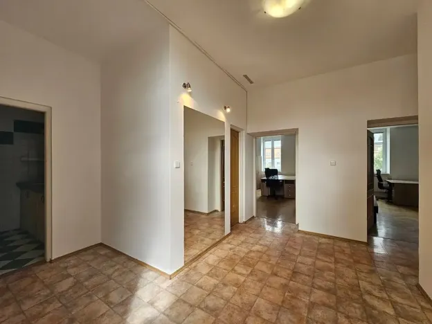 Pronájem pokoje, Brno, Plotní, 120 m2