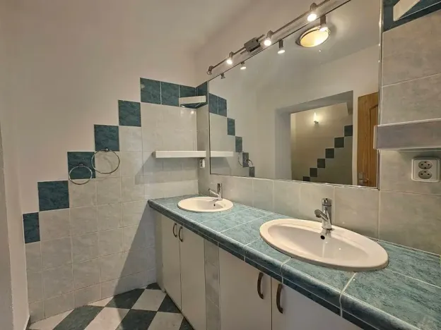 Pronájem pokoje, Brno, Plotní, 120 m2
