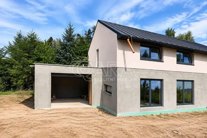 Prodej rodinného domu, Kamenice, Benešovská, 159 m2