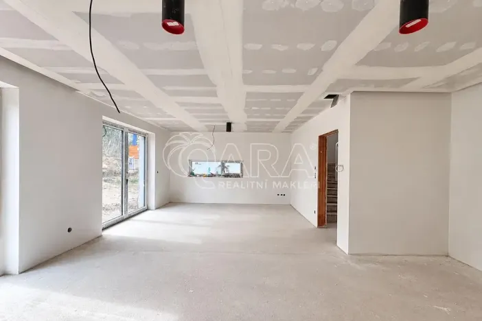 Prodej rodinného domu, Kamenice, Benešovská, 159 m2