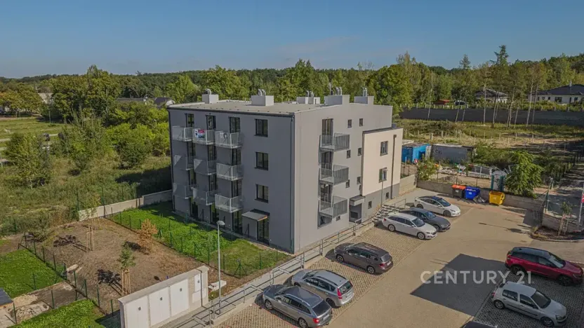 Pronájem bytu 1+kk, Milovice, 29 m2