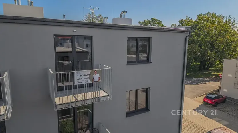 Pronájem bytu 1+kk, Milovice, 29 m2