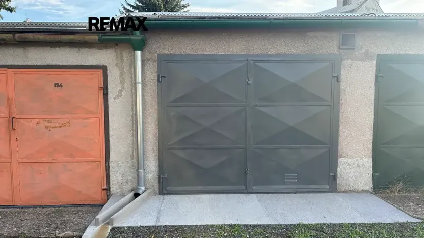 Pronájem garáže, Slaný, 20 m2