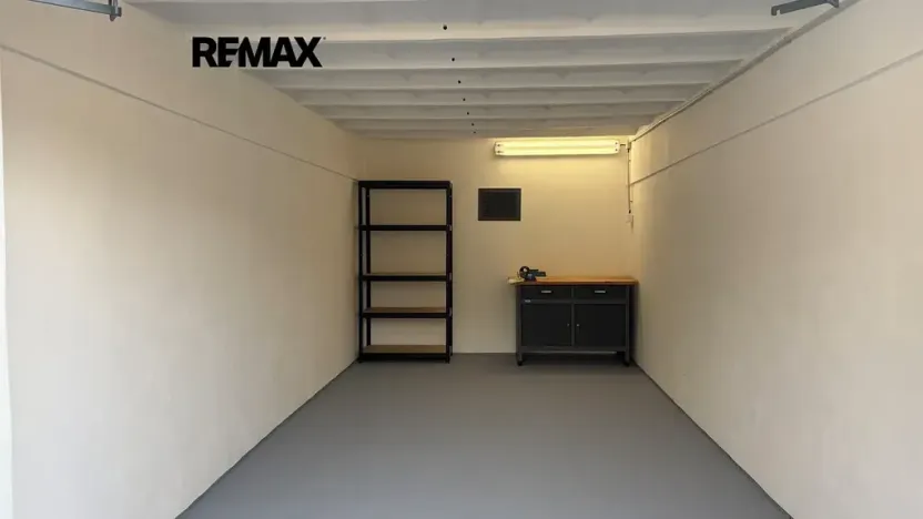 Pronájem garáže, Slaný, 20 m2