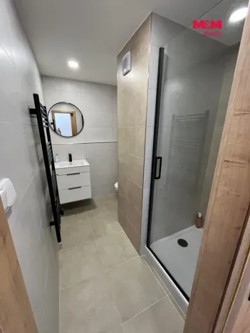 Pronájem bytu 3+1, Karlovy Vary - Stará Role, Hlávkova, 67 m2