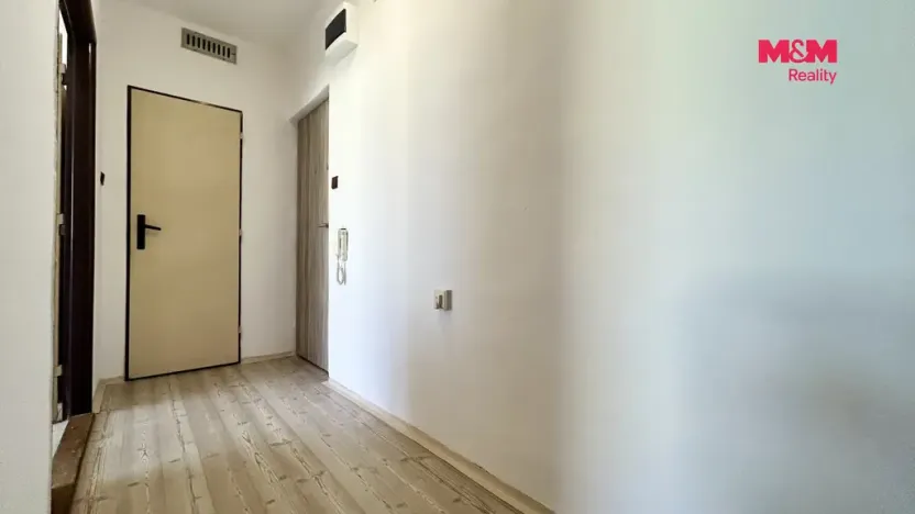 Pronájem bytu 1+1, Nymburk, Mládežnická, 40 m2
