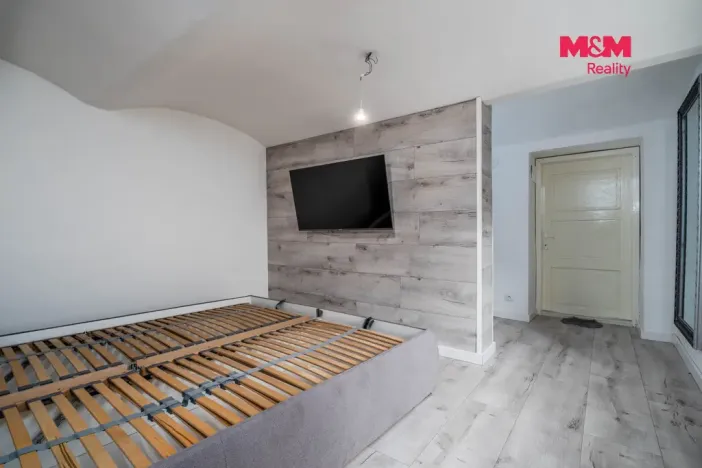 Prodej chalupy, Lužná, Masarykovo nám., 165 m2