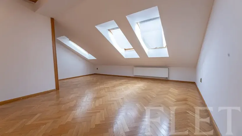 Pronájem bytu 3+1, Praha - Smíchov, Tomáškova, 117 m2