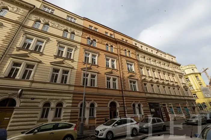 Pronájem bytu 3+1, Praha - Smíchov, Tomáškova, 117 m2