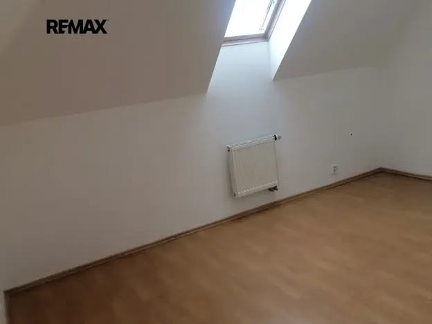 Pronájem bytu 2+kk, Praha - Zbraslav, Boženy Stárkové, 50 m2
