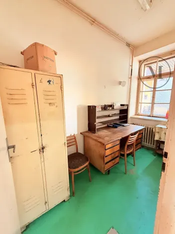 Pronájem komerční nemovitosti, Netolice, Mírové Náměstí, 500 m2