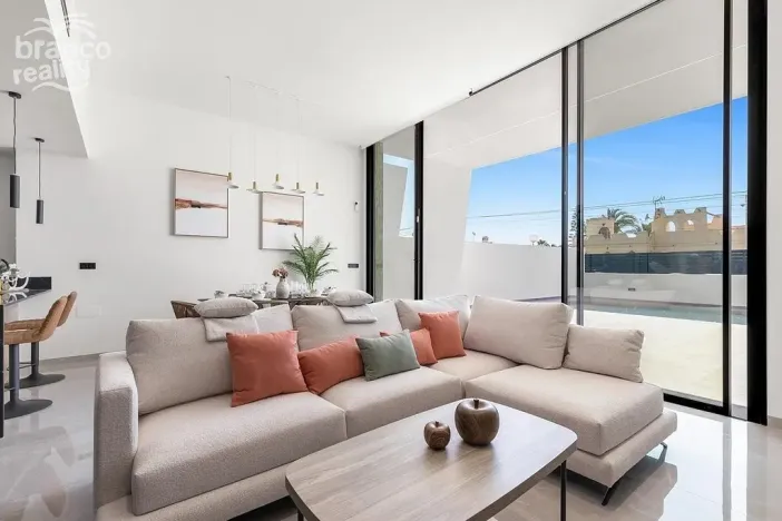 Prodej rodinného domu, Torrevieja, Alicante, Španělsko, 120 m2