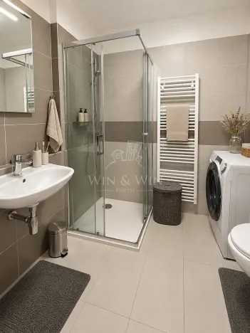 Prodej bytu 1+kk, Jince, Zborovská, 33 m2