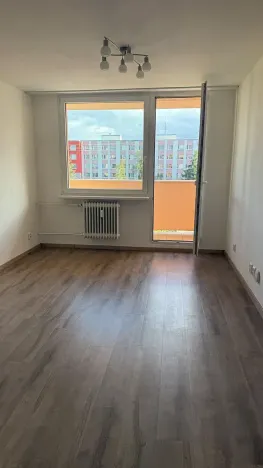 Pronájem bytu 2+kk, Kladno, Na růžovém poli, 47 m2