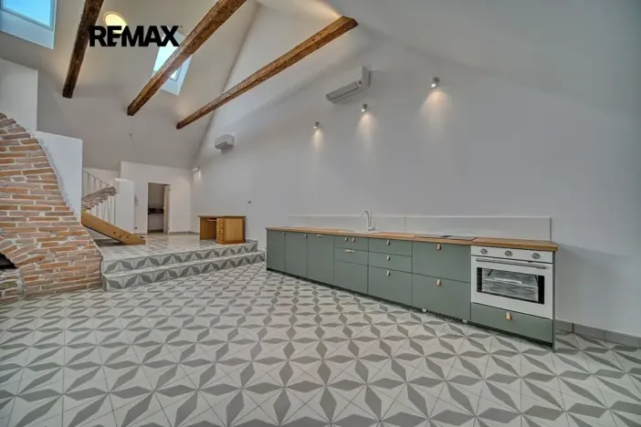 Pronájem atypického bytu, Kutná Hora, Kollárova, 123 m2