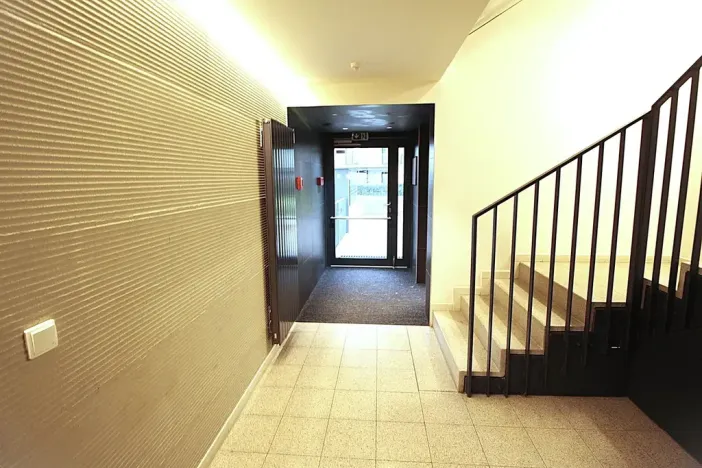 Pronájem bytu 2+kk, Praha - Libeň, Novovysočanská, 55 m2