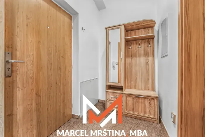 Prodej bytu 2+kk, Náchod, Anglická, 46 m2