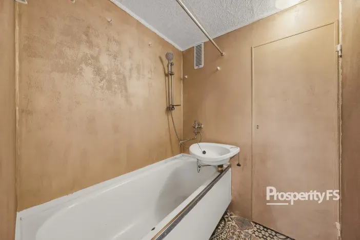 Prodej bytu 1+1, Ústí nad Labem - Severní Terasa, Zvonková, 42 m2