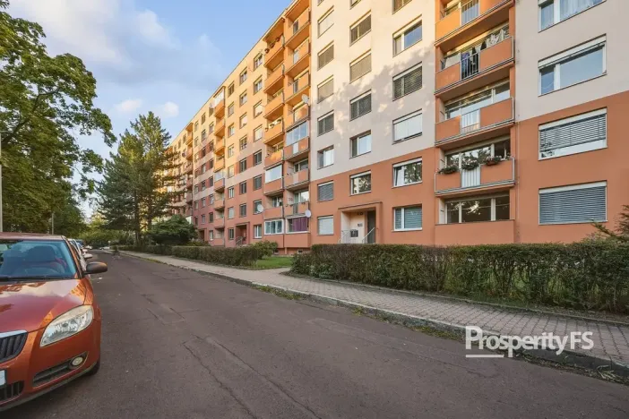 Prodej bytu 1+1, Ústí nad Labem - Severní Terasa, Zvonková, 42 m2