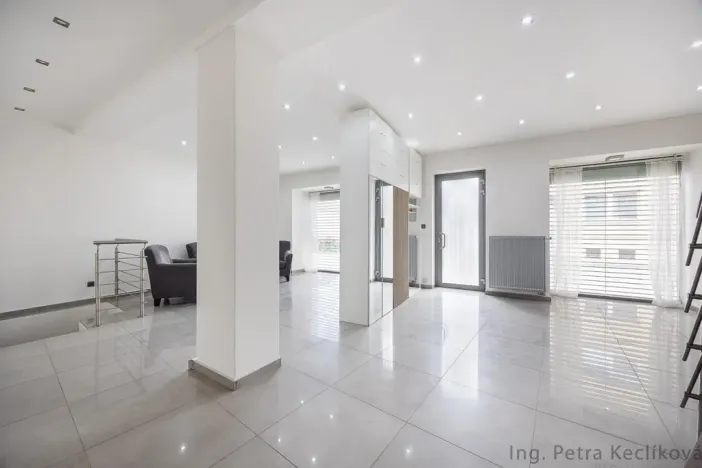 Prodej bytu 5+kk, Šlapanice, Brněnská, 154 m2