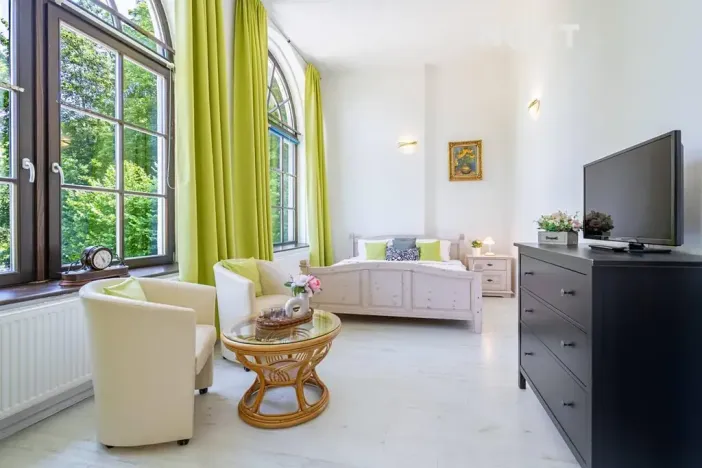 Prodej obchodního prostoru, Český Krumlov, Chvalšinská, 522 m2