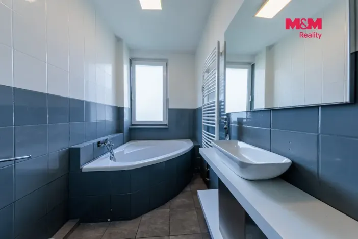 Prodej bytu 3+1, Horní Slavkov, Dlouhá, 64 m2