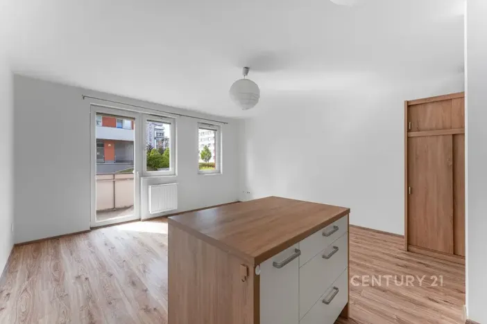 Prodej bytu 1+kk, Praha - Háje, Loosova, 34 m2