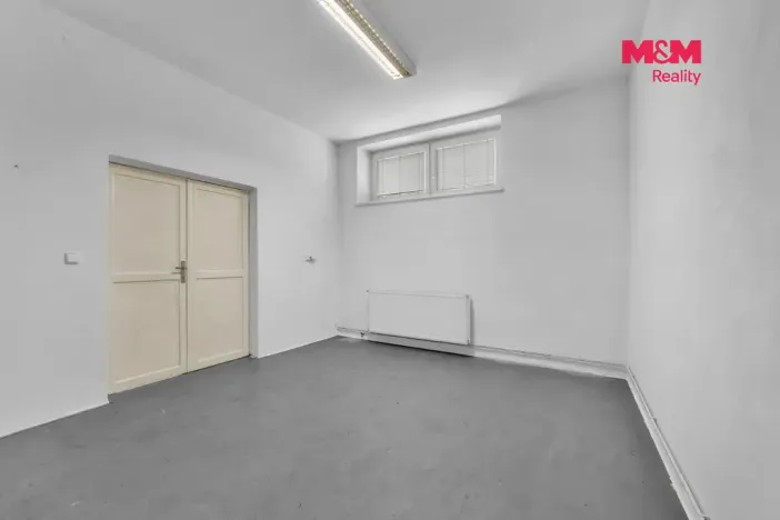 Pronájem obchodního prostoru, Bystřice nad Pernštejnem, Zahradní, 498 m2