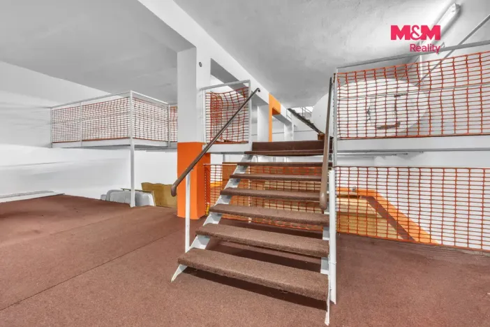 Pronájem obchodního prostoru, Bystřice nad Pernštejnem, Zahradní, 498 m2