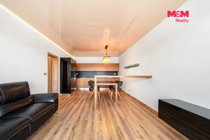 Prodej bytu 2+kk, Karlovy Vary - Rybáře, Sedlecká, 68 m2