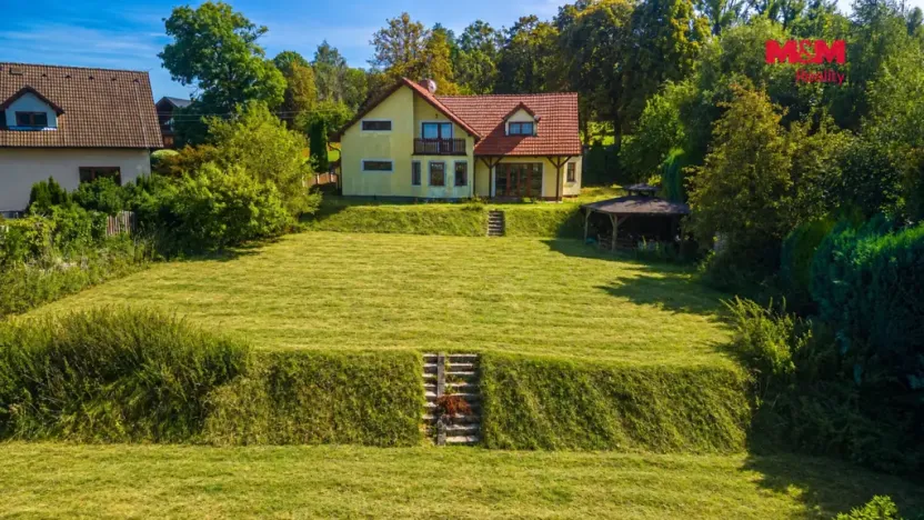 Prodej rodinného domu, Dlouhý Most, 372 m2