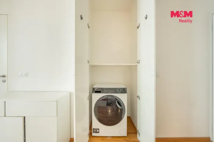 Pronájem bytu 2+kk, Praha - Smíchov, Na bělidle, 64 m2