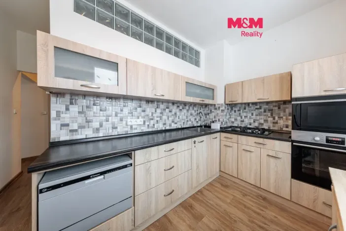 Prodej bytu 2+1, Hranice, Vítězná, 63 m2