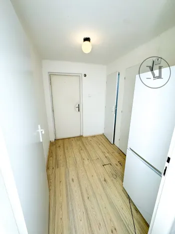 Pronájem bytu 1+kk, České Budějovice, Dobrovodská, 32 m2