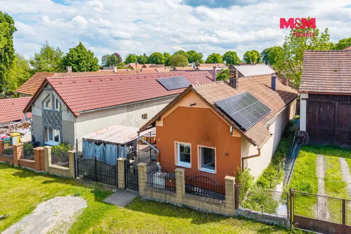 Prodej rodinného domu, Bobnice, Průběžná, 108 m2
