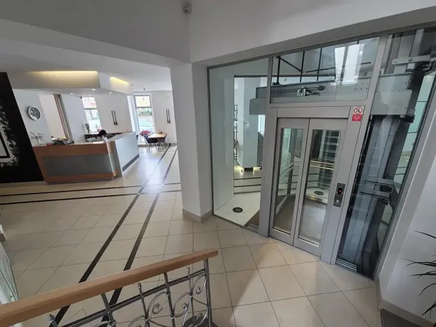 Pronájem kanceláře, Praha - Žižkov, Žerotínova, 45 m2