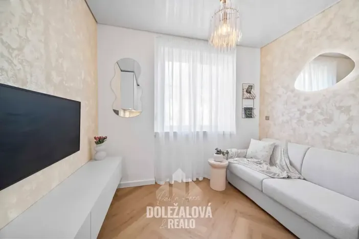 Prodej bytu 1+kk, Praha - Strašnice, Kralická, 25 m2