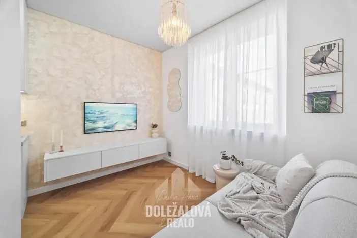 Prodej bytu 1+kk, Praha - Strašnice, Kralická, 25 m2