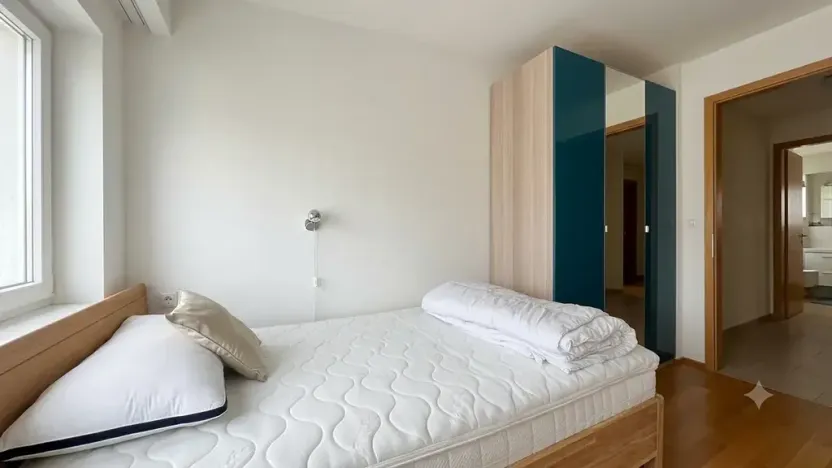 Pronájem bytu 3+kk, Praha - Holešovice, Komunardů, 100 m2
