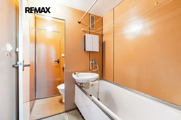 Prodej bytu 4+1, Karlovy Vary, Modenská, 77 m2