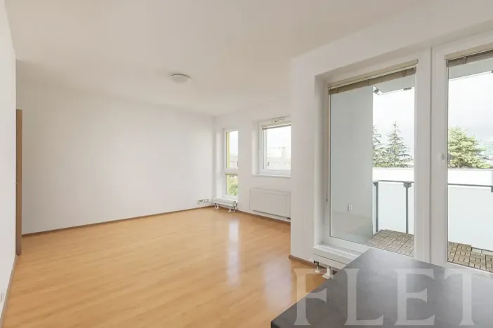 Pronájem bytu 2+kk, Praha - Libeň, U Slovanky, 57 m2