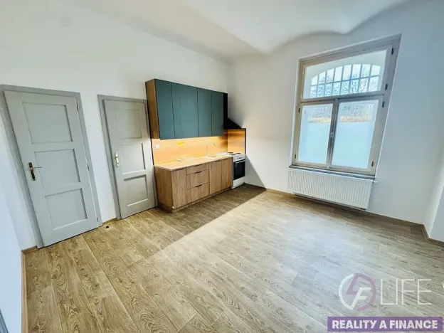 Pronájem bytu 2+1, Roztoky u Jilemnice, 63 m2