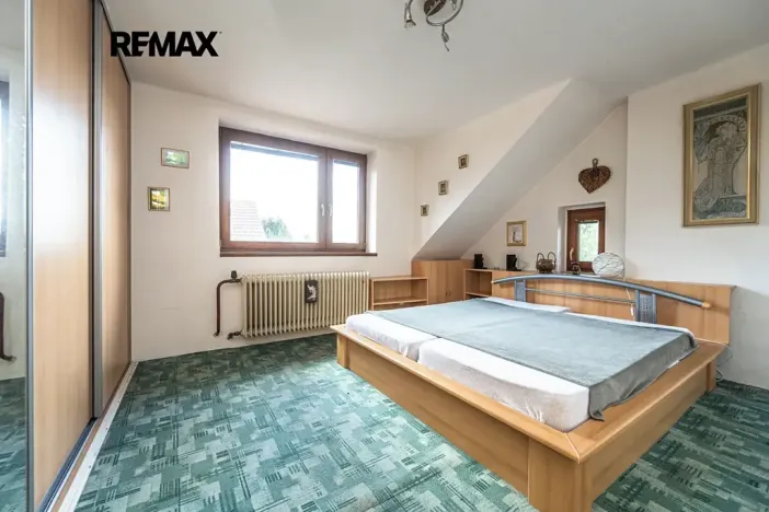 Prodej rodinného domu, Kamenice, Pražská, 182 m2